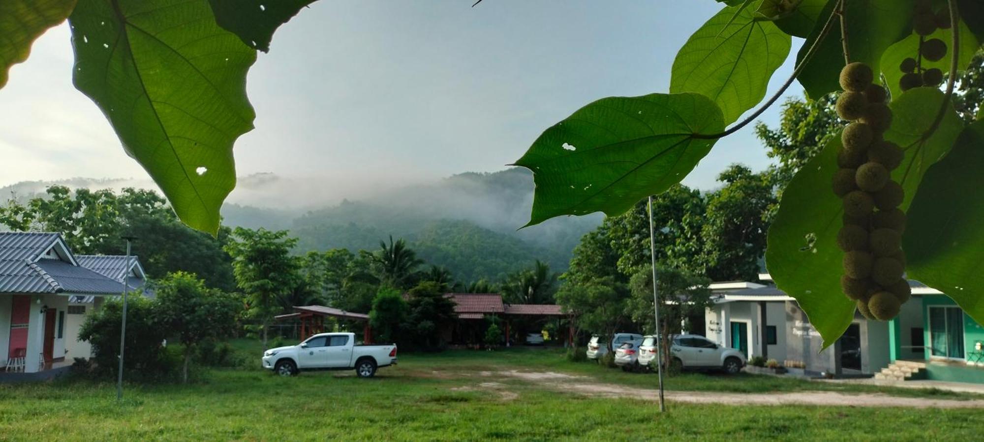 Khuang Kom Pimpisa Garden พิมพิศา การ์เด้นท์ヴィラ エクステリア 写真