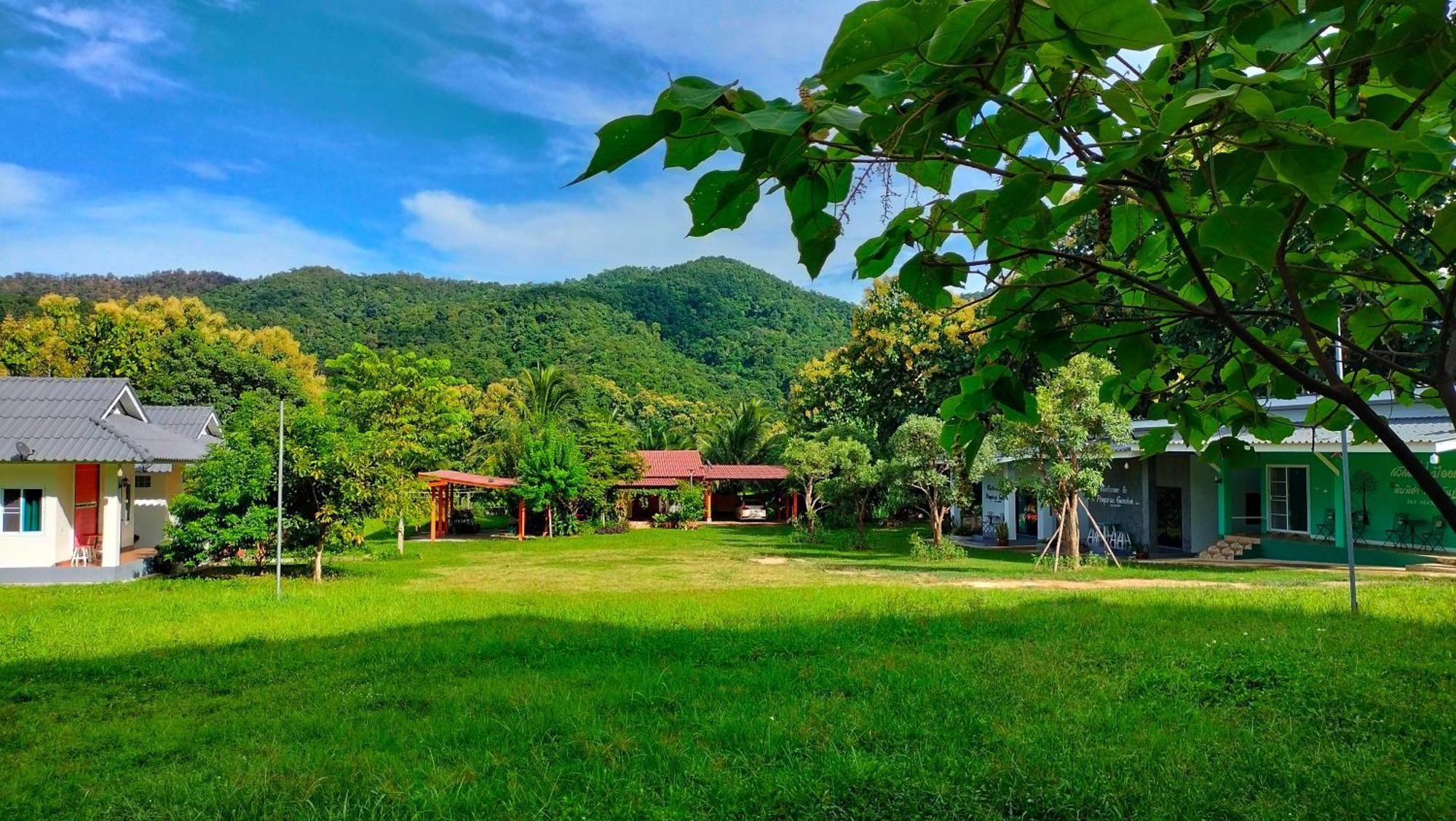 Khuang Kom Pimpisa Garden พิมพิศา การ์เด้นท์ヴィラ エクステリア 写真